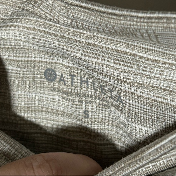 Athleta Cream Textured Women’s Capri Leggings, Size Small, Inner Pocket - Picture 5 of 11